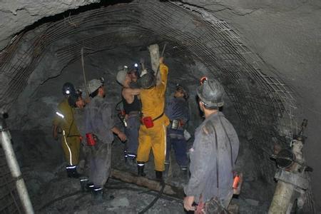 华安工程爆破中的危险因素分析以及应对工程爆破危险的措施